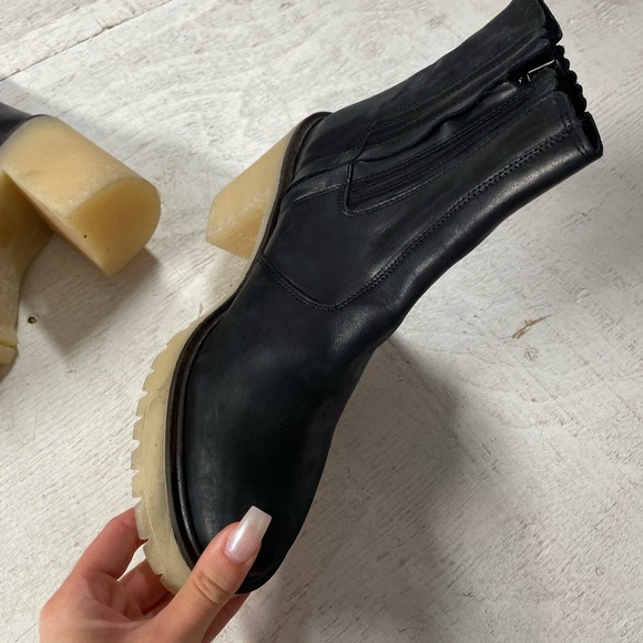 Free People James Chelsea Boot - Picture 2 of 5